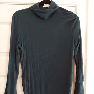 Jessica Simpson Maternity Bell Sleeve